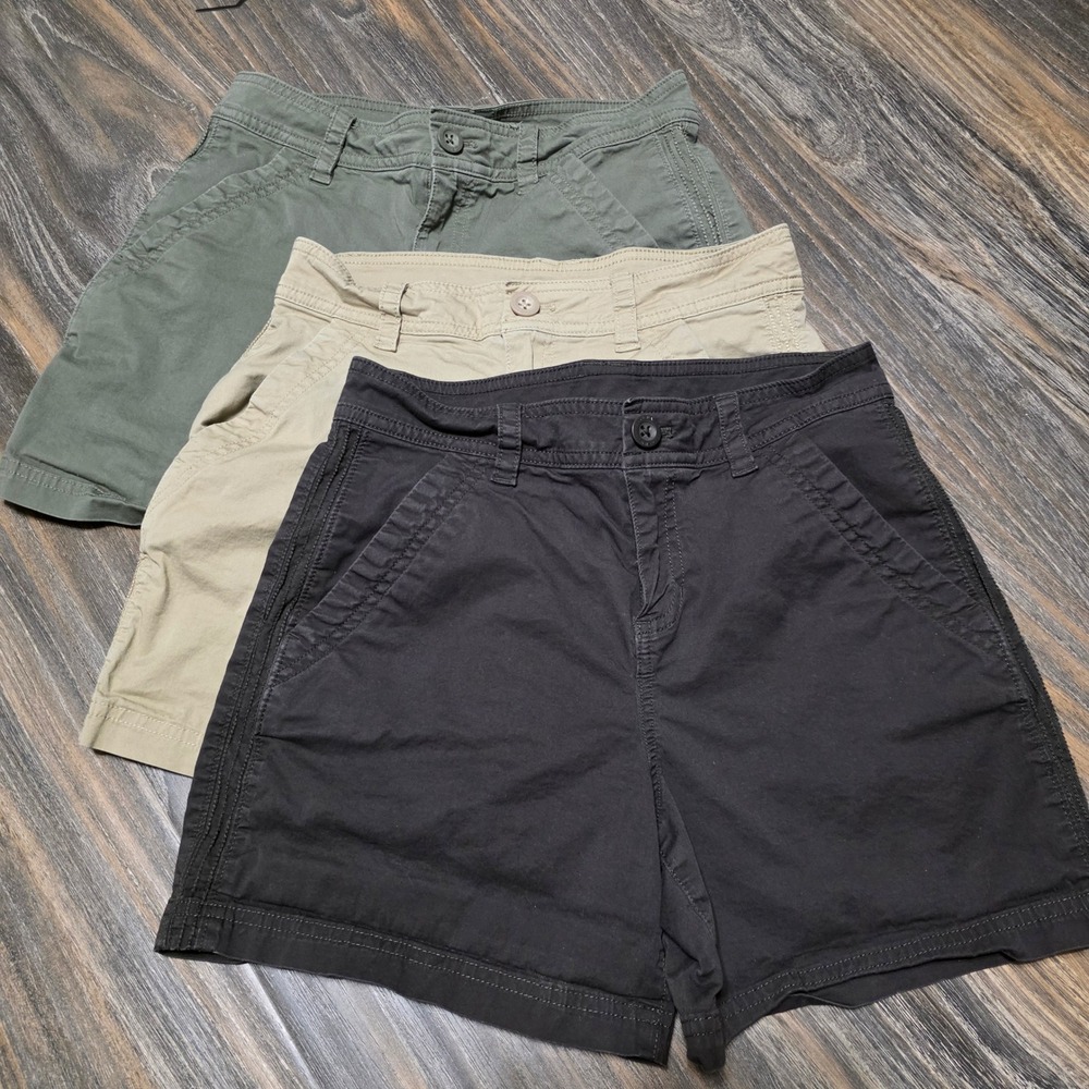 Eddie Bauer Womens Chino Shorts Lot of 3 Size 2 Olive/Khaki/Black D1261459